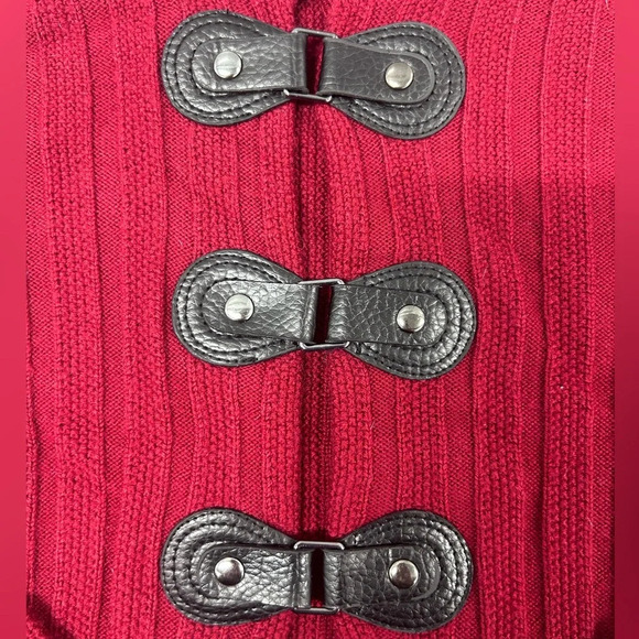 Tahari Cardigan Merino Wool Blend Buckle Snap Ribbed Christmas Holidays - Picture 4 of 7